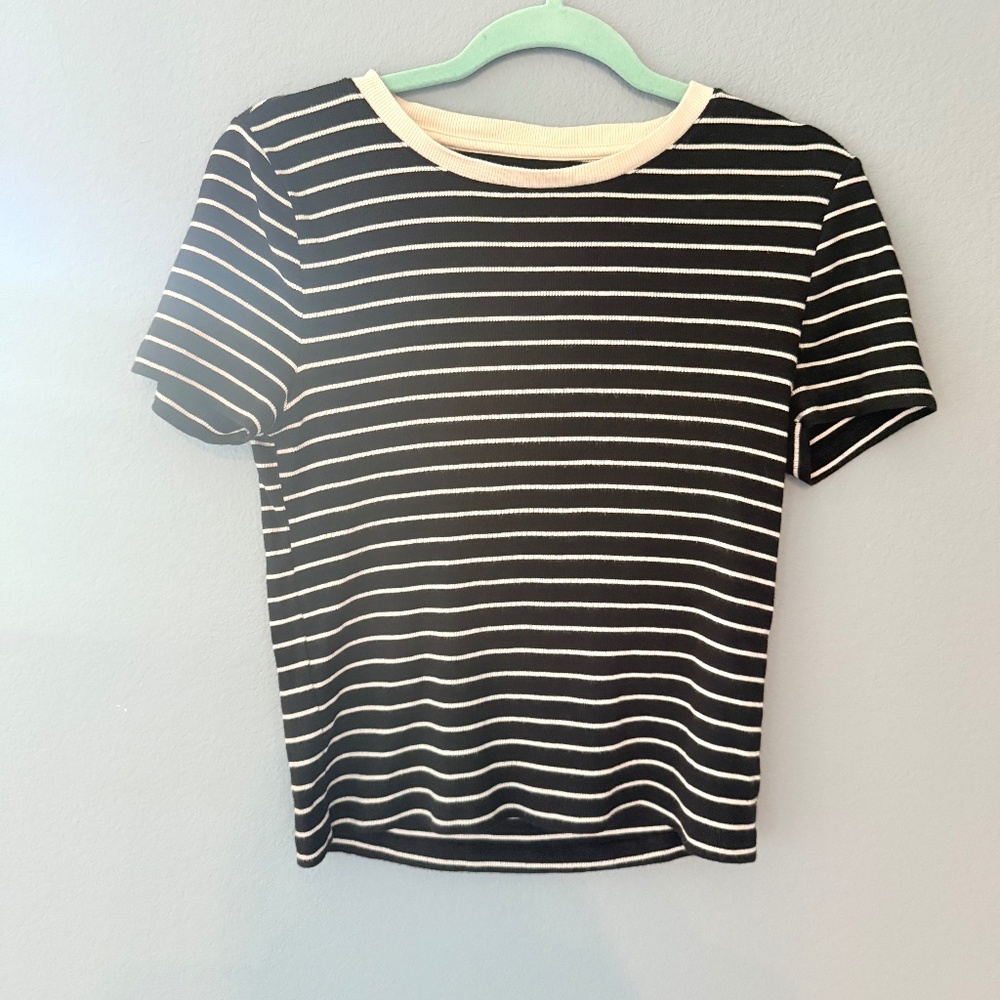 Gap Modern Tee Striped Size Medium